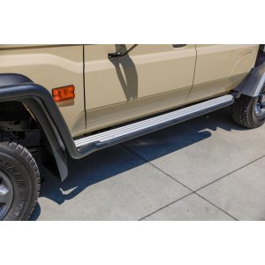 SUMMIT STEP 70 DC 8 CYL MY24 MT BK REQUIRES 4412810/820/825