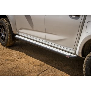 SUMMIT S/STEP SUIT DMAX/BT50 REQ 4448410/420/430 MATT BLACK