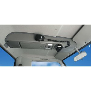 R/CONSOLE LANDCRUISER 70 ANCAP08/16+ SUITS ANCAP RATED