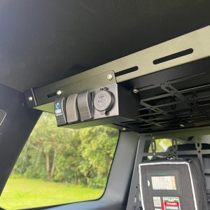 ALPINE SER SWTCH&PWER SCKT MNT SUITS ALPINE SER STORAGE SHELF