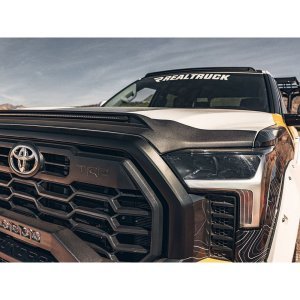 Hood shield protector Husky Liners Aeroskin Lightshield Pro