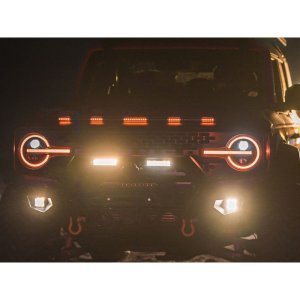 Hood shield protector Husky Liners Aeroskin Lightshield Pro