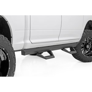 Side steps adjustable aluminium Rough Country  SRX2 Crew Cab