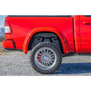 Rear wheel well liners Rough Country