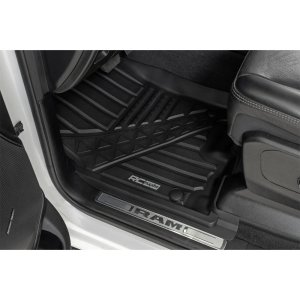 Front and rear floor mats Rough Country Flex-Fit Crew Cab