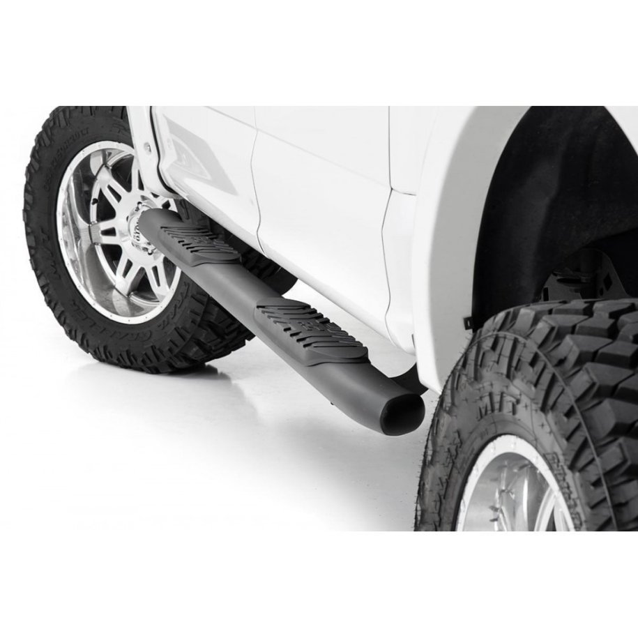 Oval nerf steps black Rough Country Crew Cab