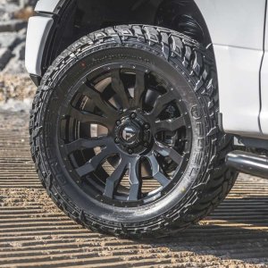Alloy wheel D675 Blitz Gloss Black Fuel