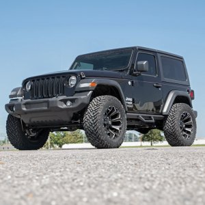 Suspension kit Rough Country Lift 2,5" 2024