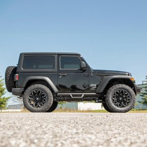 Suspension kit Rough Country Lift 2,5" 2024