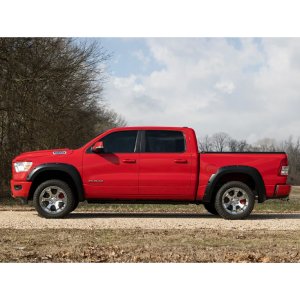 Front and rear fender flares Rough Country Pocket