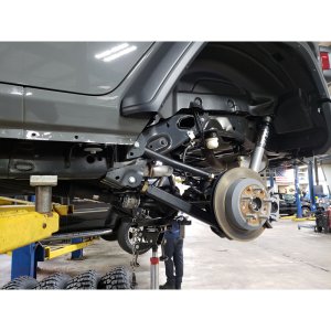Suspension kit Overland+ Clayton Lift 2,5" Diesel