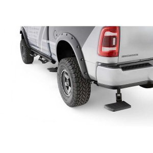 Retractable bumper step (double exhaust) RealTruck AMP