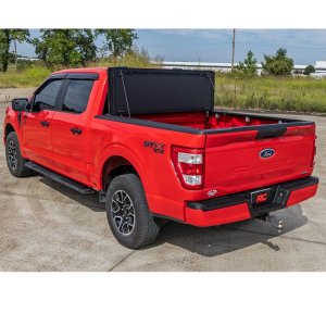 Hard bed cover tri-fold flip up Rough Country 5'7"