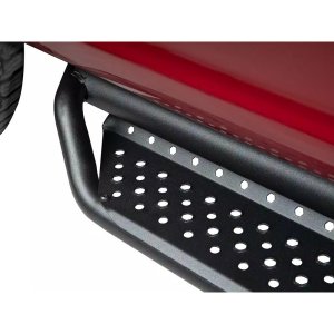 Side steps Go Rhino Dominator Xtreme D1
