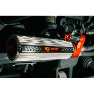 Rear nitro FOX Factory Race Series 3.2 Live Valve Internal Bypass Piggyback Lift 0-1"