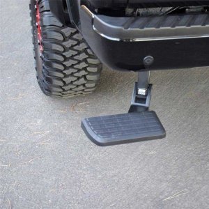 Retractable bumper step RealTruck AMP