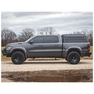 Power running boards HT-Series Rough Country Crew Cab