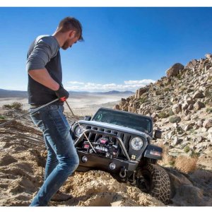 Winch with synthetic rope 12 000 lbs Warn VR EVO 12-S