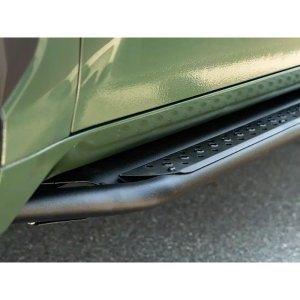 Side steps Go Rhino Dominator Xtreme DSS