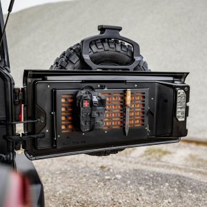 Drop down tailgate table Bison Gear