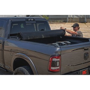 Hard bed cover roll up Rough Country 6'4"
