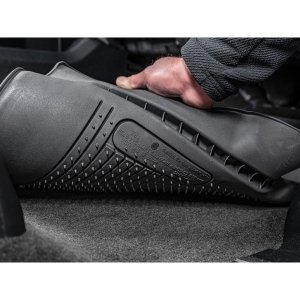 Front and rear floor mats Weatherbeater Husky Liners Double Cab