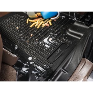 Front and rear floor mats Weatherbeater Husky Liners Double Cab