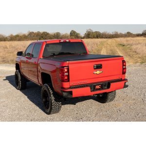 Hard bed cover tri-fold flip up Rough Country 6'7"