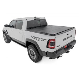 Hard bed cover tri-fold flip up Rough Country 6'4"