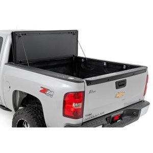 Hard bed cover tri-fold flip up Rough Country 5'9"