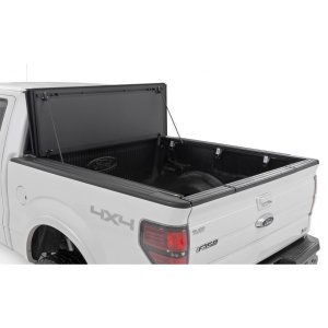 Hard bed cover tri-fold flip up Rough Country 6'7"
