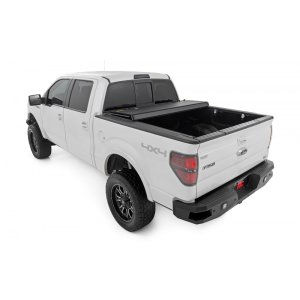 Hard bed cover tri-fold flip up Rough Country 6'7"