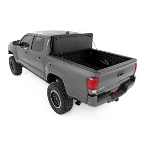 Hard bed cover tri-fold flip up Rough Country 6'