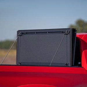 Hard bed cover tri-fold flip up Rough Country 5'8"