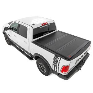 Hard bed cover tri-fold low profile Rough Country 5'7"