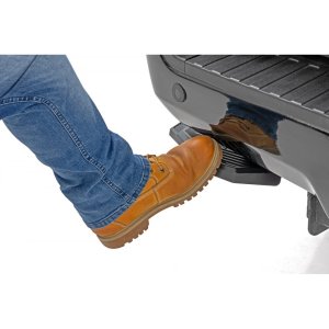 Retractable bed step Rough Country